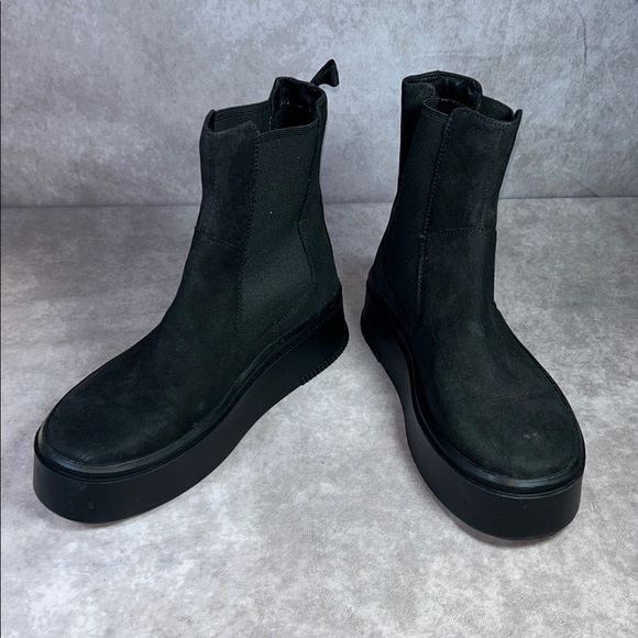 Vagabond Shoemakers NWOT Women's EU 40 Black Leather Suede Platform Ankle Boots - Picture 1 of 12